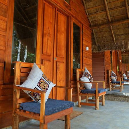 Gaga Bees Ella Hotel Luaran gambar
