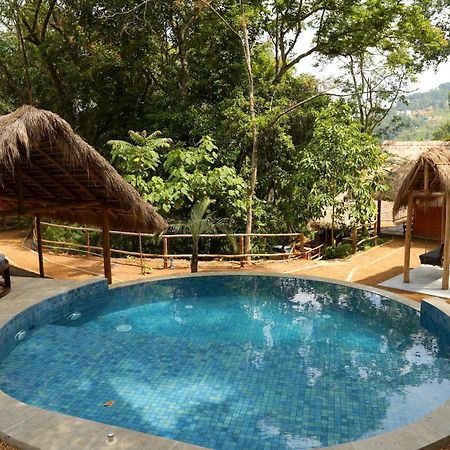 Gaga Bees Ella Hotel Luaran gambar