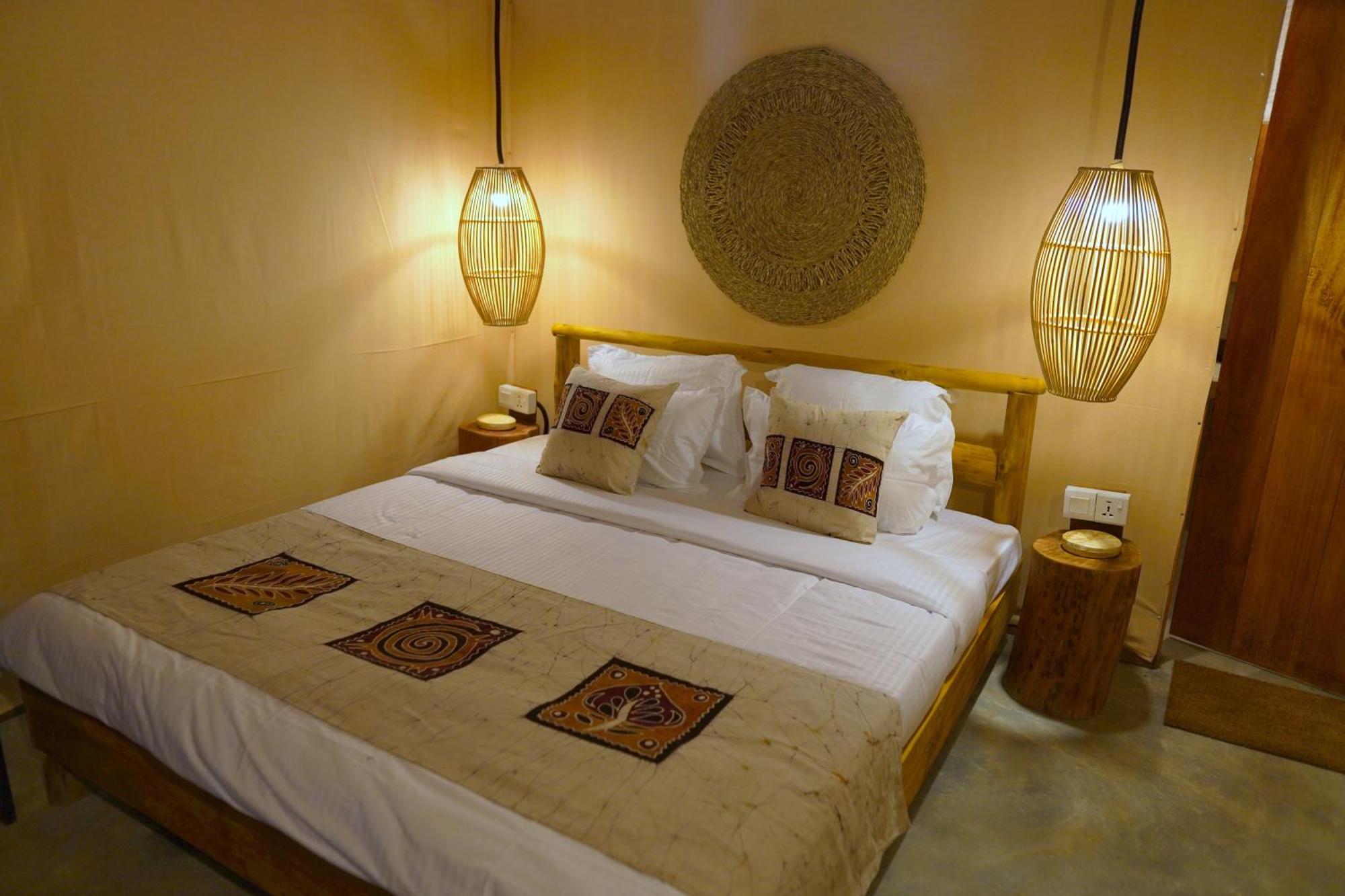 Gaga Bees Ella Hotel Luaran gambar