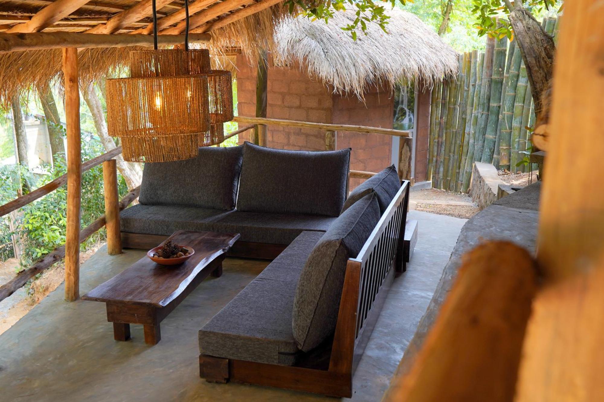 Gaga Bees Ella Hotel Luaran gambar