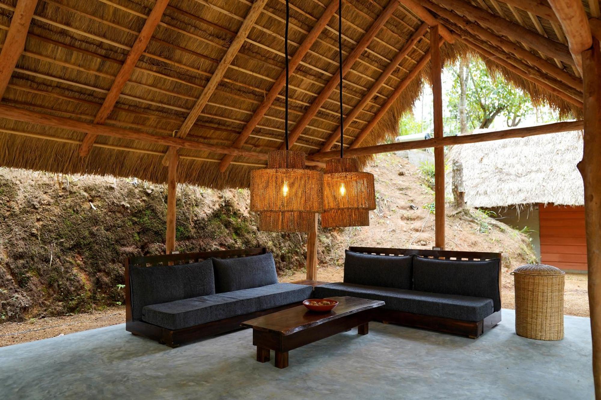 Gaga Bees Ella Hotel Luaran gambar